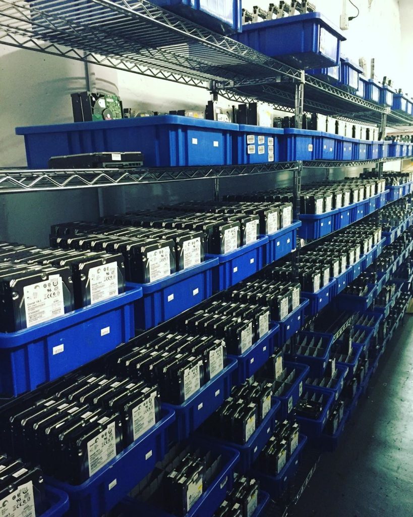 تصویر خدمات تخصصی تعمیر هارد